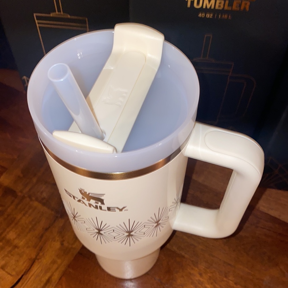 NEW STANLEY QUENCHER H2.0 FLOWSTATE™ TUMBLER | 40 OZ DECO COLLECTION - Picture 7 of 16